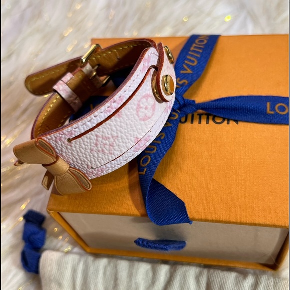 Louis Vuitton Cherry Porto Address Ribbon Bracelet with box & duster - Picture 1 of 16